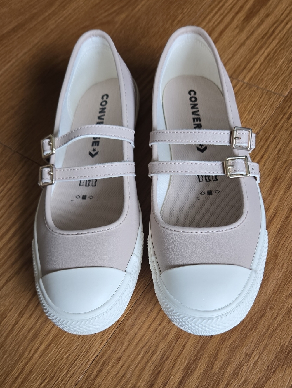 Converse Dainty Mary Janes